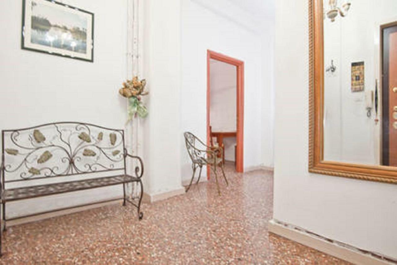 Appartement Alloggio Turistico P.Lodi à Rome Extérieur photo