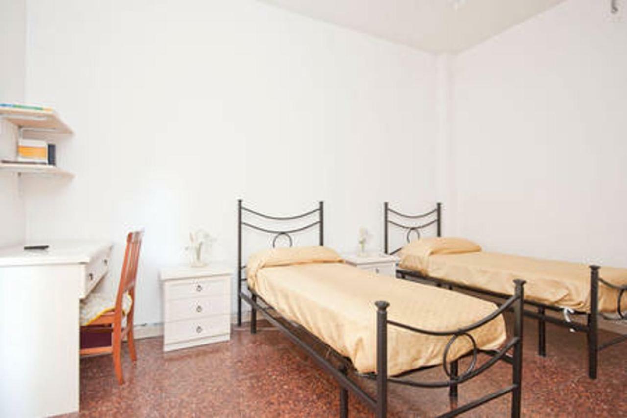 Appartement Alloggio Turistico P.Lodi à Rome Extérieur photo