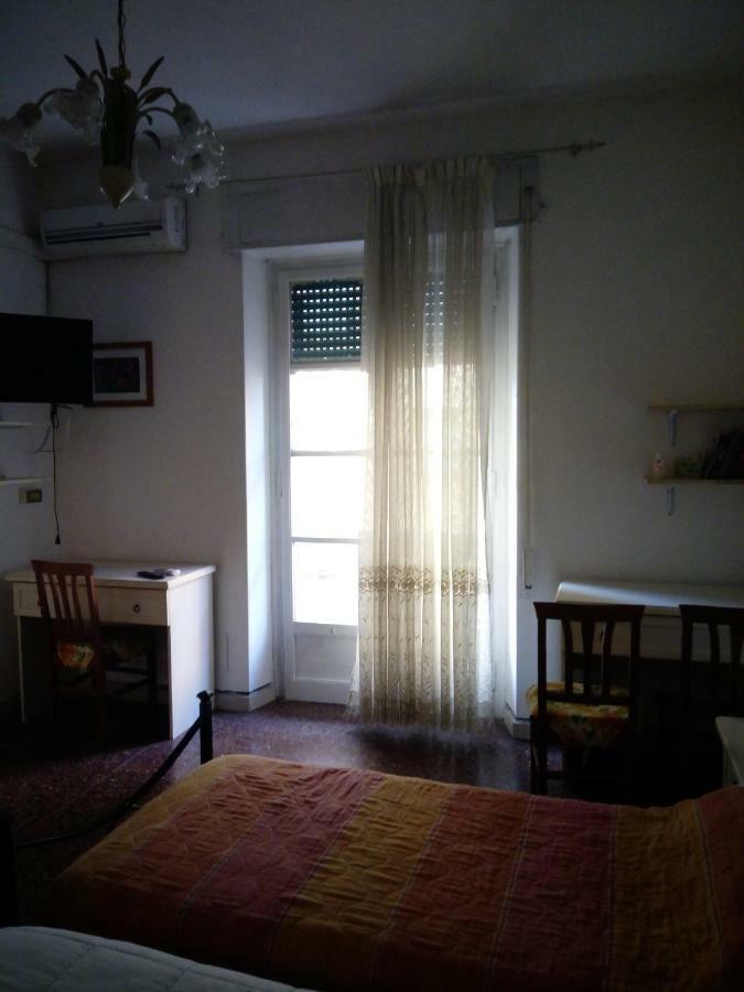 Appartement Alloggio Turistico P.Lodi à Rome Extérieur photo